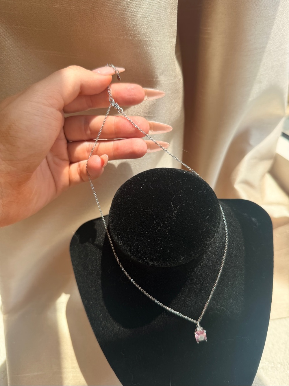 Pink diamond necklace - Picture 4 of 5